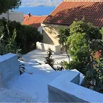 Inga - * Postira