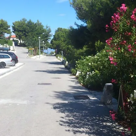 Apartment Inga - Postira