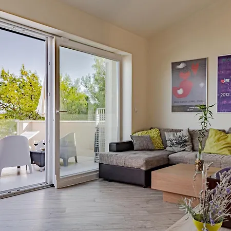 Apartment Inga - Postira